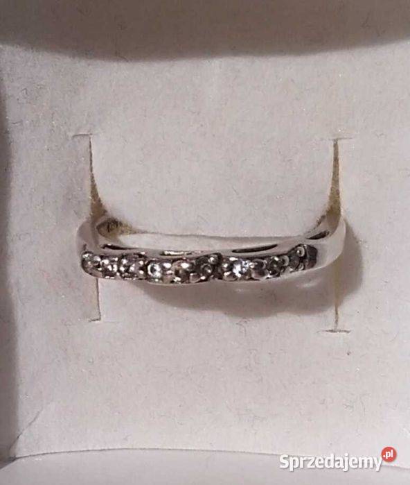 Pierścionek srebro 925 17mm cyrkonia Cieszyn