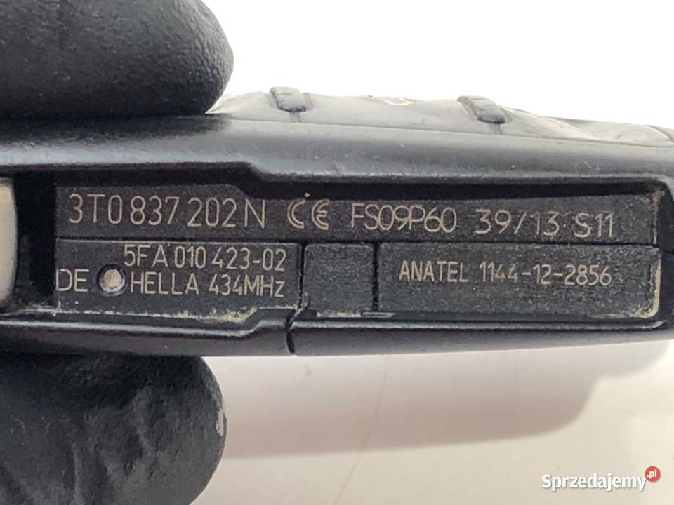 KLUCZYK PILOT SKODA SUPERB II 3T0837202N 0915