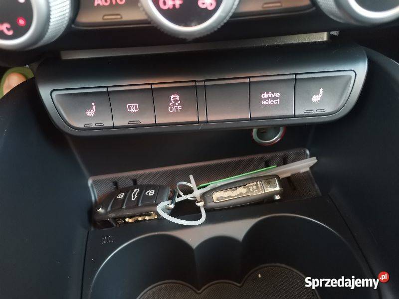 AUDI A1 super wygląd i stan zarejestrowany 1 elektrochrom. lusterko wst. A1 Tarnów