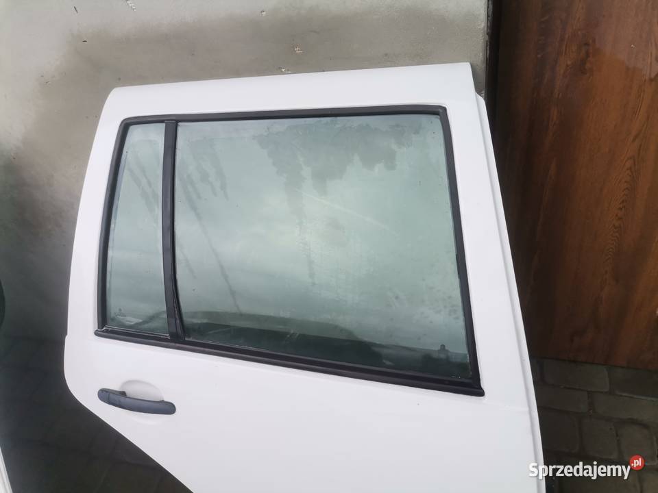 VW GOLF 4 KOMBI DRZWI PRAWY TYŁ Nowy Sącz