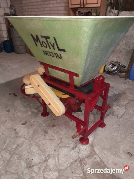 Rozsiewacz nawozu motyl Ulan-Majorat