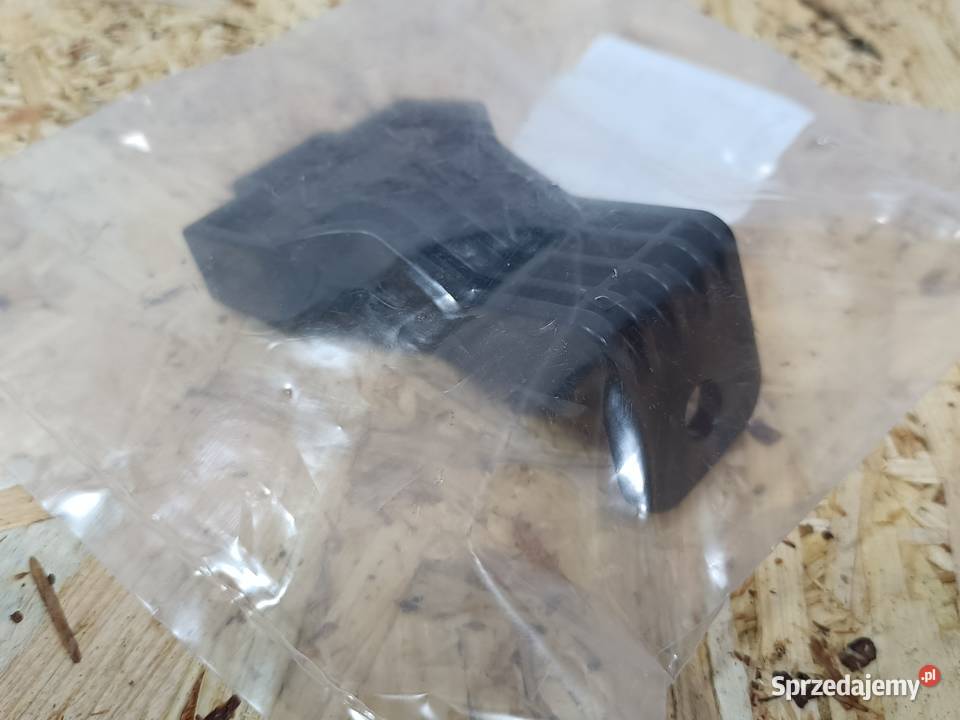 KIA CEED 3 III ŚLIZG MOCOWANIE ZDERZAKA TYŁ