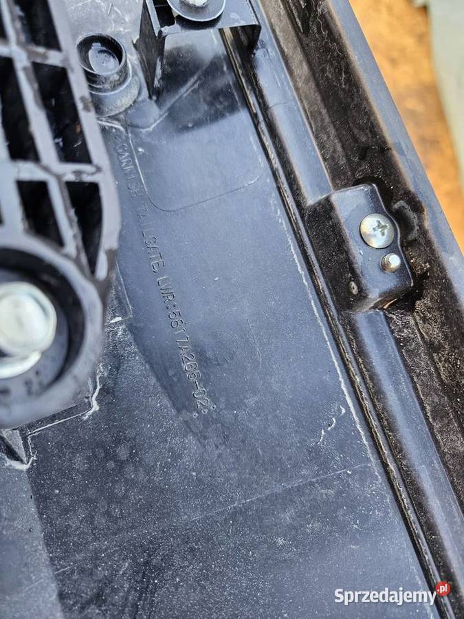 MITSUBISHI OUTLANDER 3 III LIFT BLENDA KLAPY Międzychód sprzedam