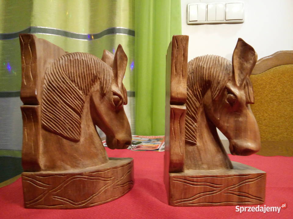 Rzeźby głowy konia Pozostałe Komornica