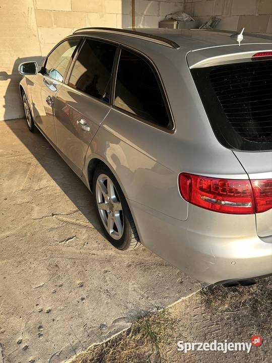 Audi a4 b8 benzyna Seroczyn-Kolonia sprzedam