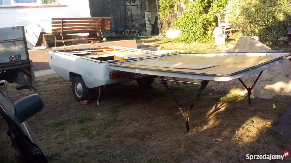 Przyczepa namiotowa skif