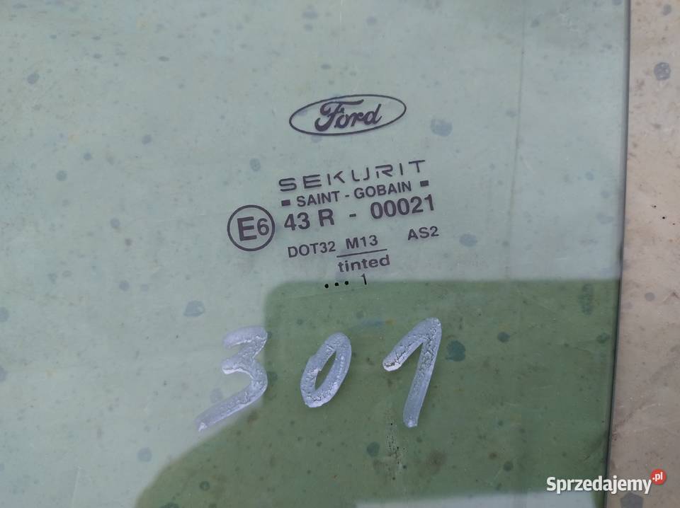 szyba drzwi przednia prawa i lewa tylna Ford Zahajki-Kolonia