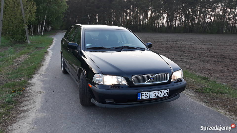 Volvo v40 19 t4 200 V40 łódzkie Gozdy sprzedam