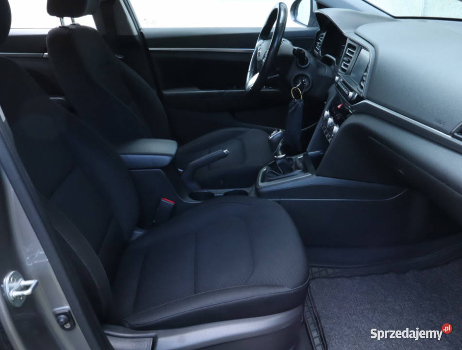 Hyundai Elantra 16 CVVT benzyna Piaseczno sprzedam
