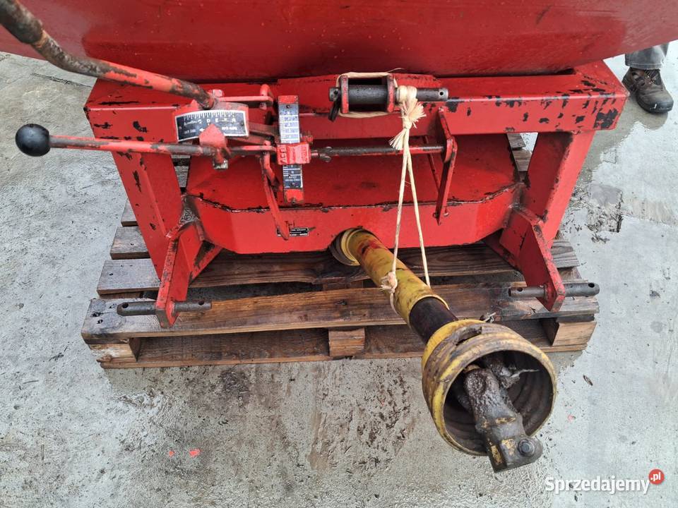 ROZSIEWACZE NAWOZU nieuszkodzony Nawożenie