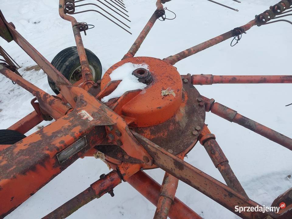 Zgrabiarka karuzelowa kuhn GA 381 łódzkie Piotrków Trybunalski