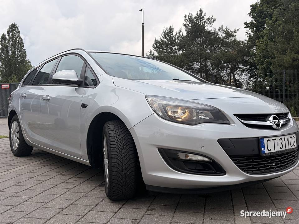 OPEL ASTRA J SPORTS TOURER 14 TURBO 140 LPG nieuszkodzony Samochody osobowe Toruń