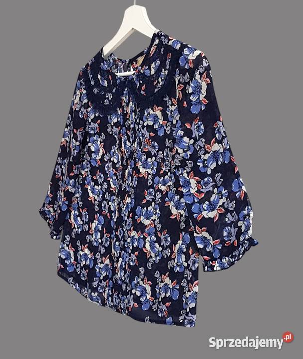 Damska bluzka granatowa w kwiaty z krótkim River Island Odzież damska małopolskie Chrzanów