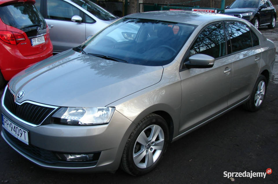 koda RAPID 10 E 95 Super auto pod każdym czujnik parkowania Piła