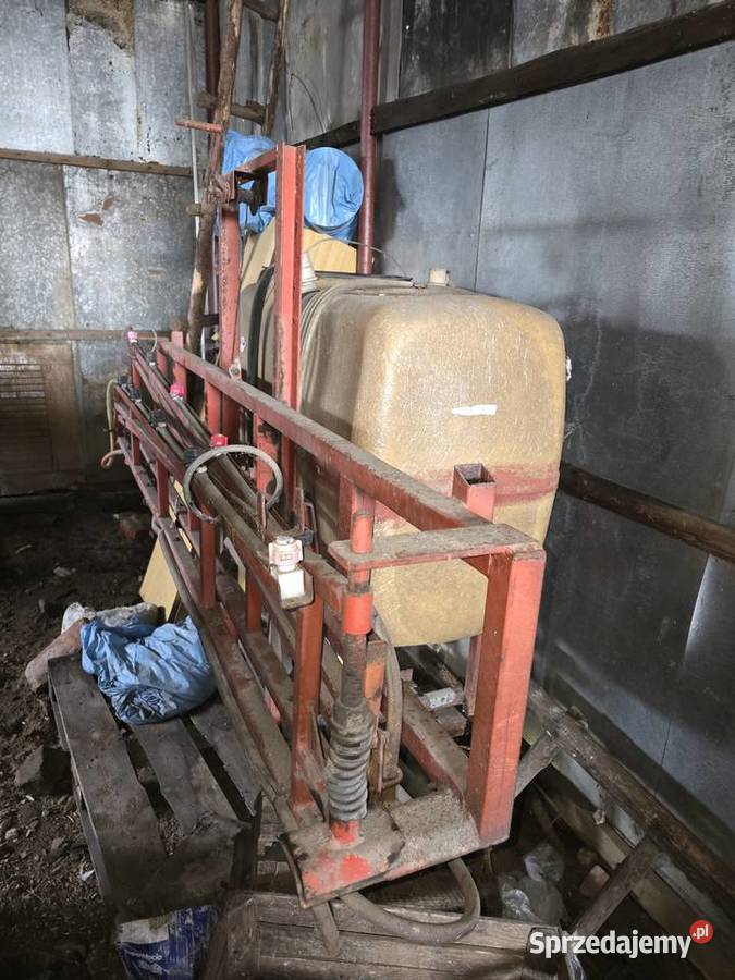 Opryskiwacz 500 l sprzedam Wołów sprzedam