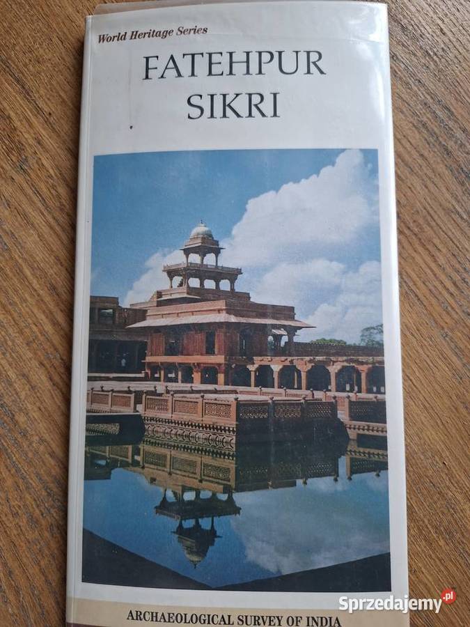 Fatehpur Sikri Archaeological Survey of India ISBN 8187780096