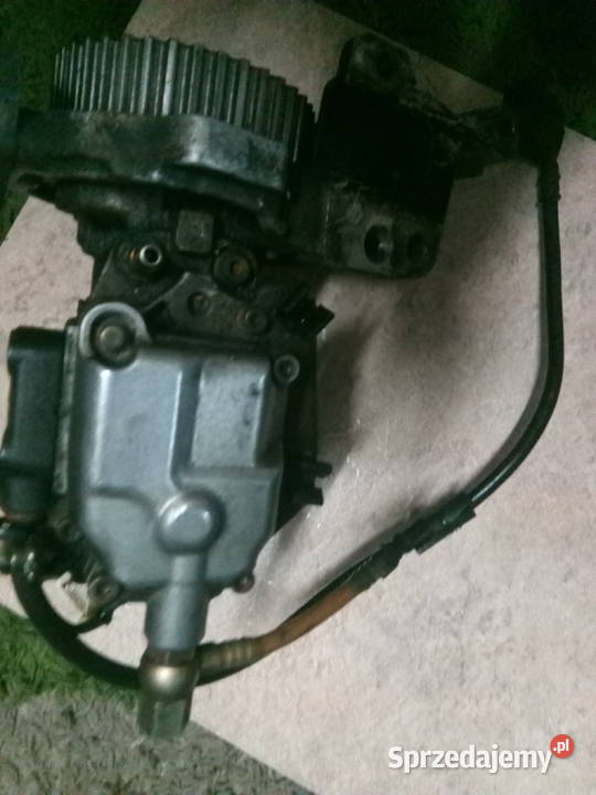 Pompa wtryskowa 19 dti Sierakowice sprzedam