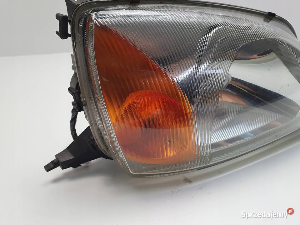 LAMPA Ford Fiesta Mk4 Mk5 lift PRAWY PRZÓD prawa Rudka