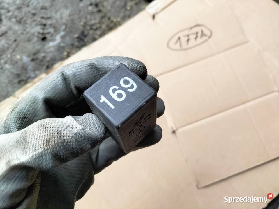PRZEKAŹNIK 169 7M0959627A Kamień-Kolonia