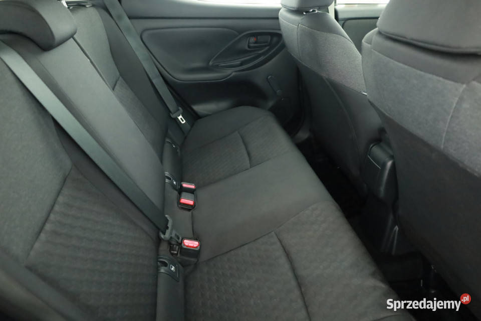 Toyota Yaris 15 VVTi Hybrid isofix Piaseczno