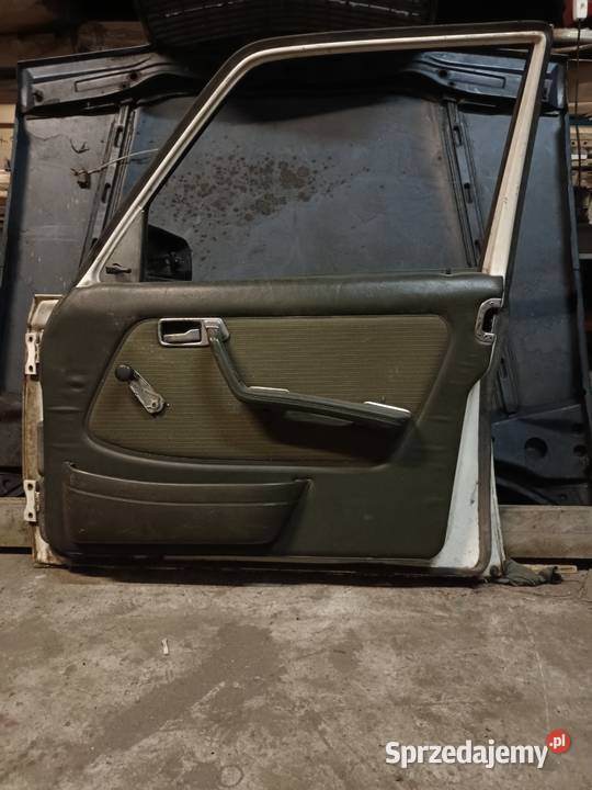 W123 Mercedes Drzwi Prawy Przód Sedan osobowe
