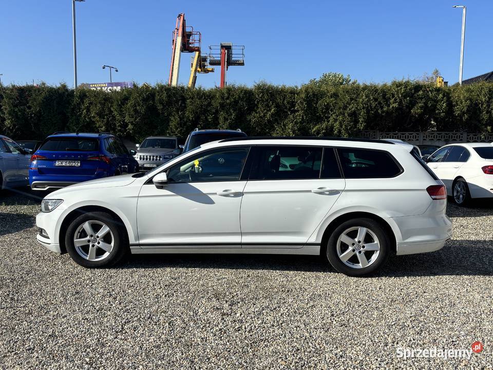 Volkswagen Passat GWARANCJA biały Paniówki