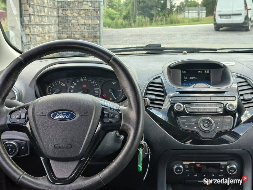 Ford Ka 12 BENZYNKA MAŁY PRZEBIEG KLIMATYZACJA KA Kęty