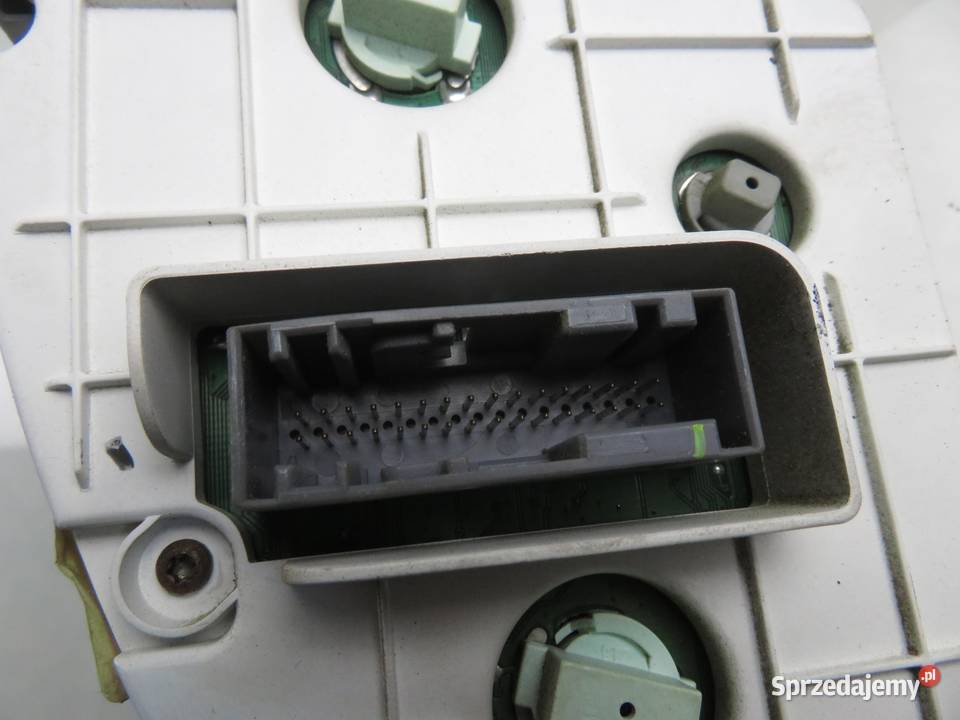 LICZNIK FORD MONDEO MK3 III 20 16V 1S7F10849DJ osobowe