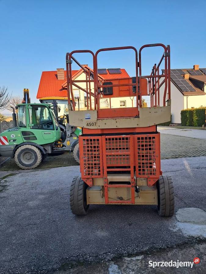 Sprzedam podnośnik nożycowy JLG M4069 Łagów