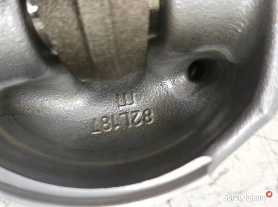 TŁOK KORBOWÓD 82L187 20 D HDI D3 D4 Volvo V40 II osobowe Motoryzacja