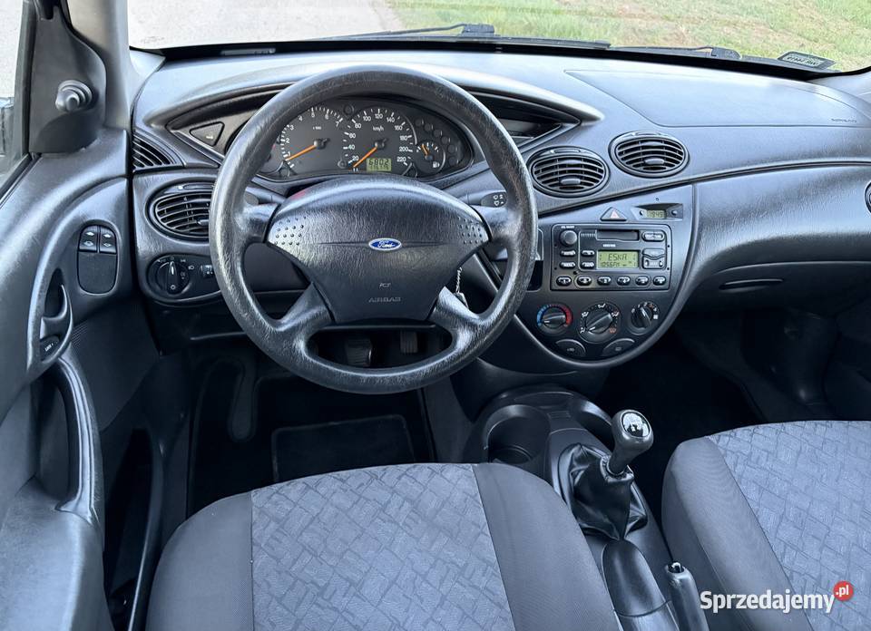 FORD Focus 16 Benzyna Salon Bezwypadek Serwis mazowieckie