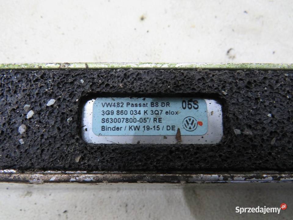 RELINGI DACHOWE PASSAT B8 KOMBI 3G9860034K