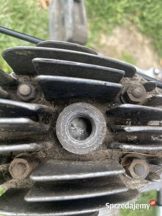Komar 2350 z silnikiem na pedala