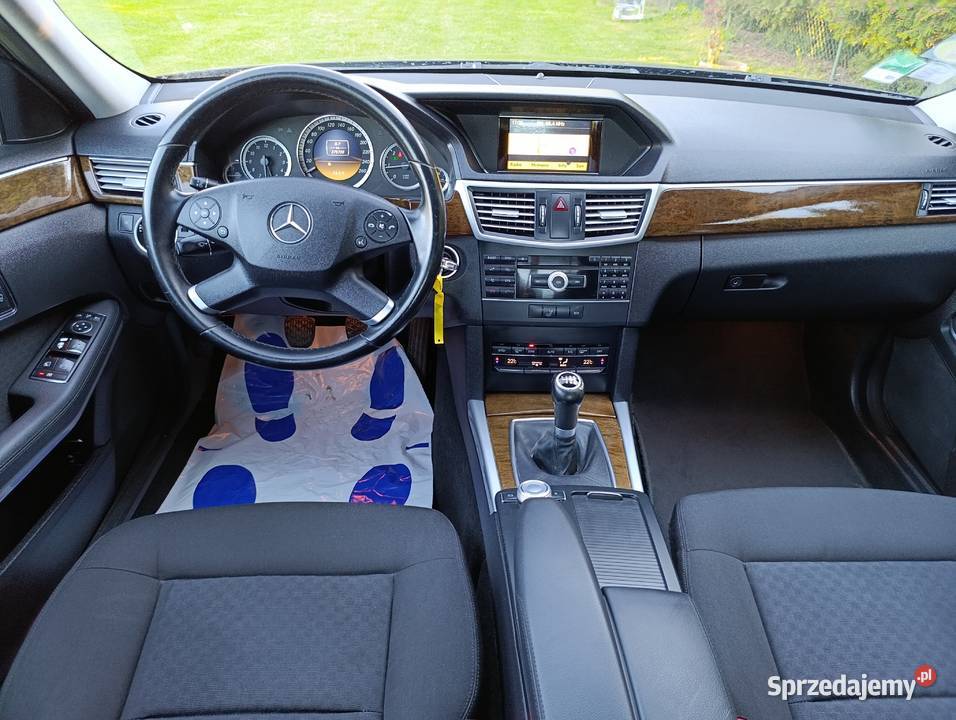Mercedes W212 E klasa z 2012r Sedan 2 kluczyki 275739km Klasa E Klasa E Wieluń