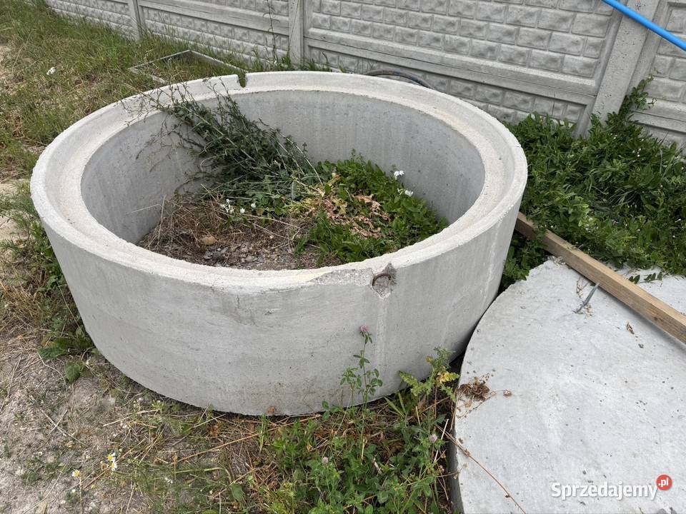 Kręg betonowy na skalniak ogrodowy Radom
