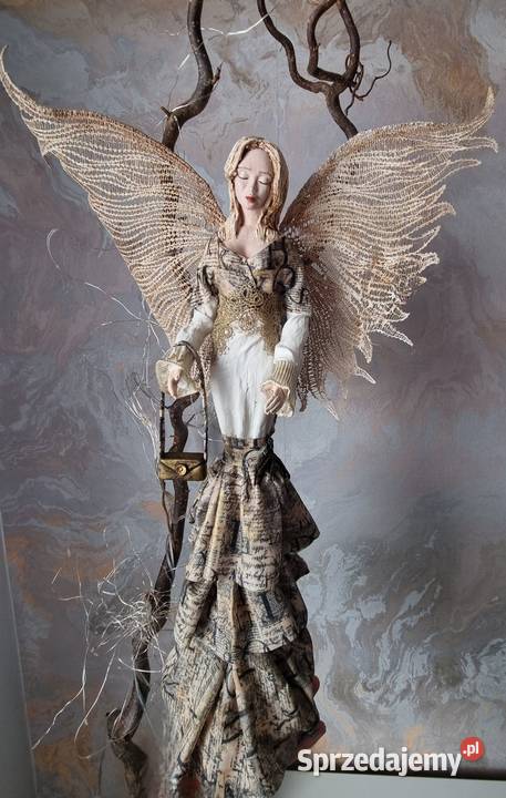 Szykowny Anioł gazeciany