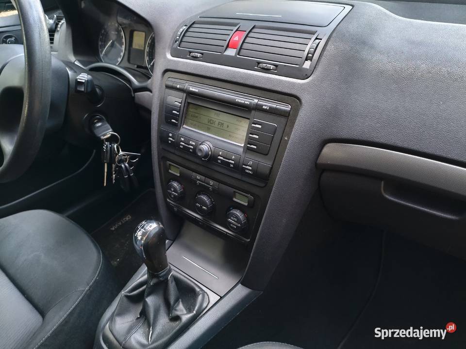 Skoda Octavia 2 kombi 16 102 gaz Octavia mazowieckie Józefów