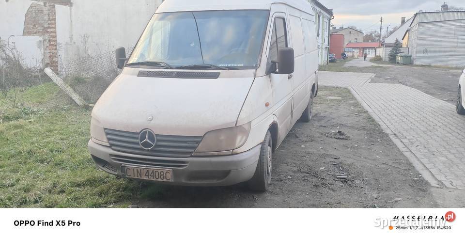 syndyk sprzeda samochód dostawczy MercedesBenz Motoryzacja kujawsko-pomorskie