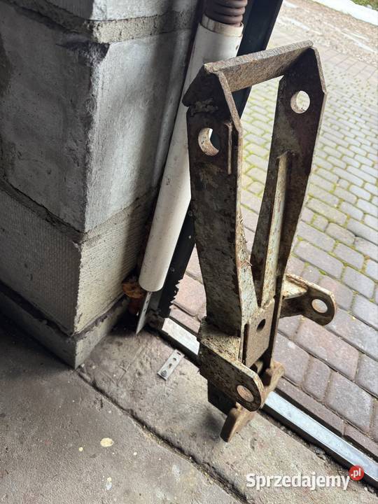 Zaczep dolny do C 330 oryginalny Kłaj sprzedam