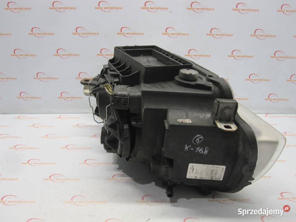 BMW E88 08r lampa prawa przód 7193390 ANGLIK osobowe świętokrzyskie Kielce