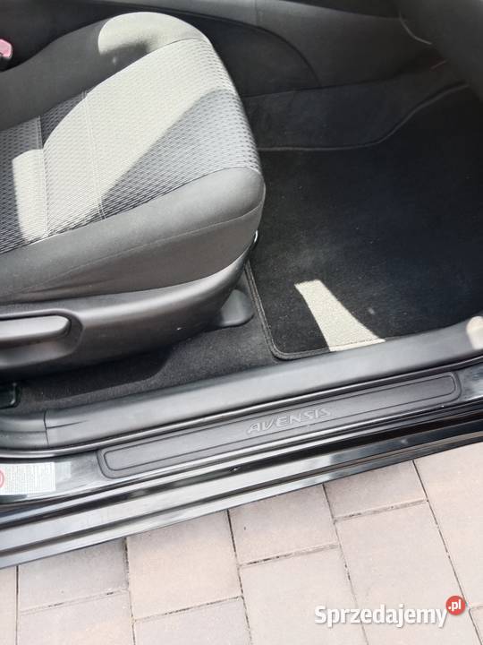 Toyota Avensis 18 Premium T27 Klimatronic Bgaz autoalarm Cerekwica Nowa