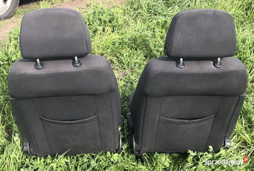 fotele przednie Opel Astra h osobowe mazowieckie
