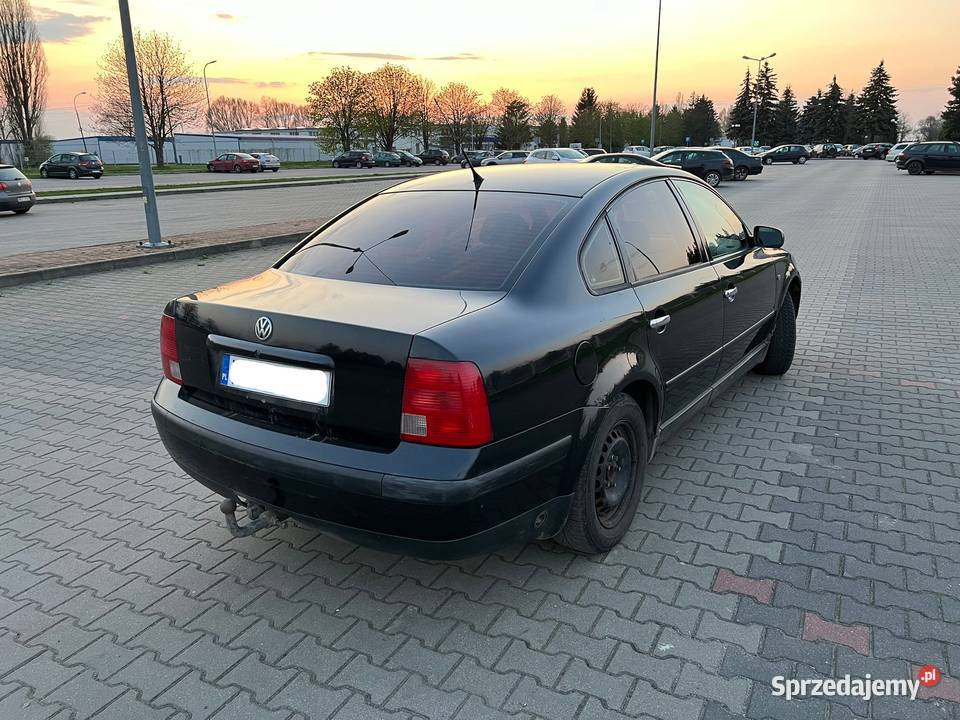 VW Passat 18 z gazem i hakiem 1800cm3