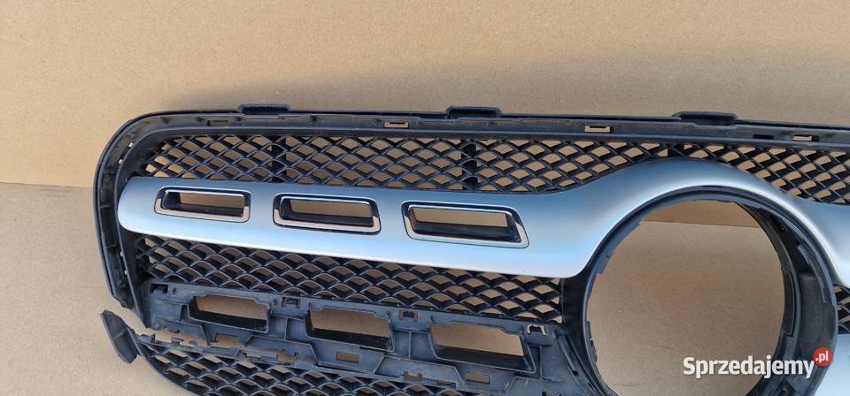 MERCEDES GLA W156 LIFT LISTWA GRILLA CHROM Bieleń sprzedam
