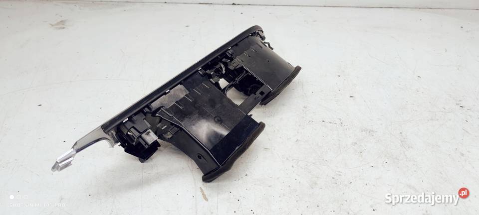 KRATKA NAWIEWU ŚRODKOWA AUDI A6 C7 A7 4G1820951 osobowe śląskie