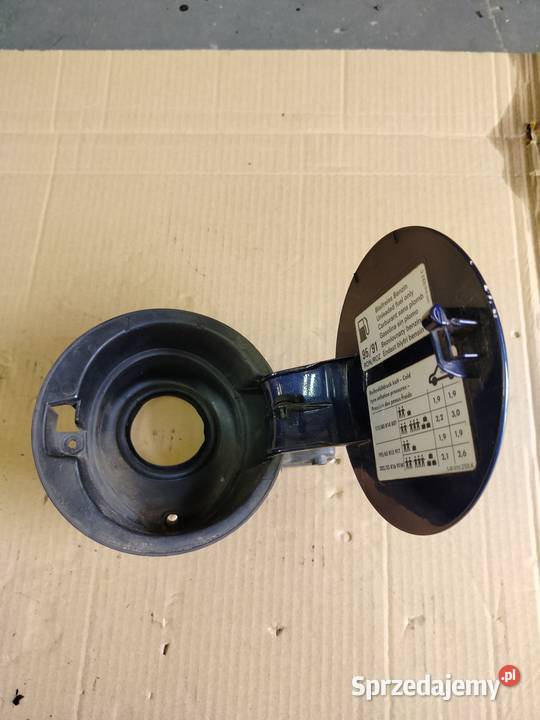 VW Golf lV klapa wlewu paliwa LB5N Rok produkcji 2001 Kraśnik Dolny