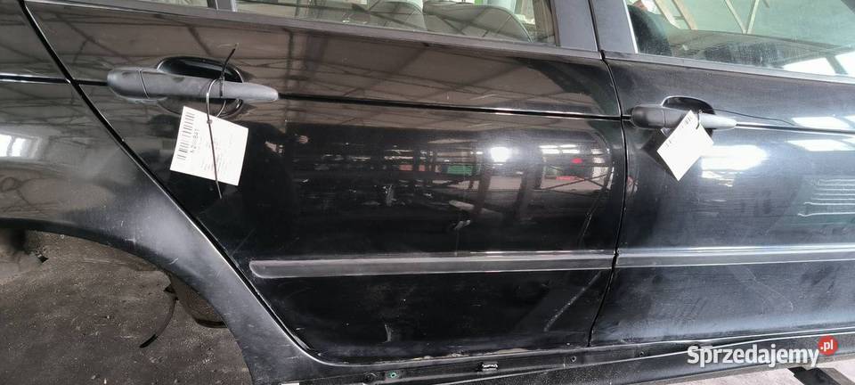 DRZWI PRAWE TYŁ BMW E46 320 D Lipno