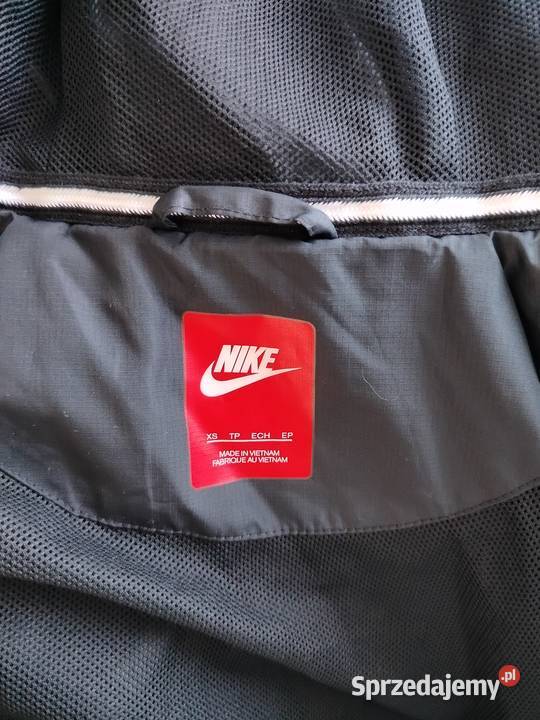 Kurtka Nike wiosenna wiatrówka