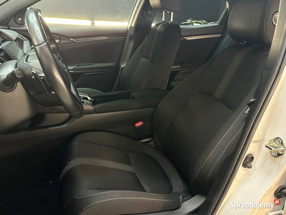 Honda Civic 5D 15 VTEC Turbo 182 2021 Hatchback nieuszkodzony Civic