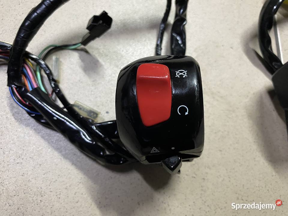 Przełącznik prawy lewy Suzuki Burgman 400 K7 Brzeszcze sprzedam